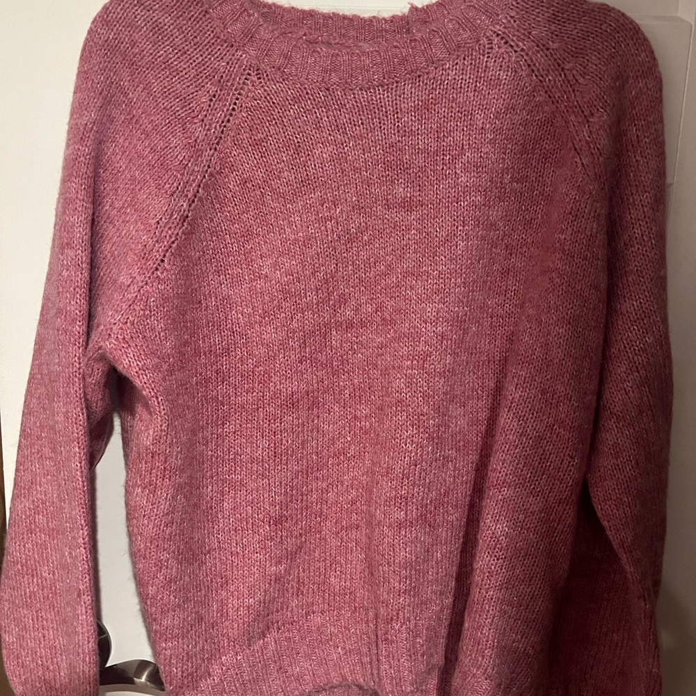 Women’s Pink Old Navy Sweater